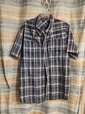 Patagonia Men’s Back Step Short-Sleeve Navy and White Plaid Button-Down Shirt